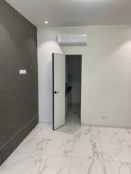  ' ,   10