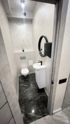  ' ,   5