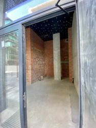  ' ,   4