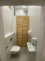  ' ,   8