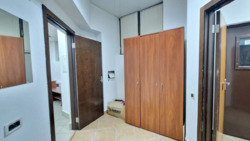  ' ,   9