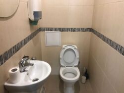  ' ,   7