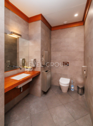 ������ �������� ����� �� ������ (Carnegie Center ), ��������� ���� ���� 20