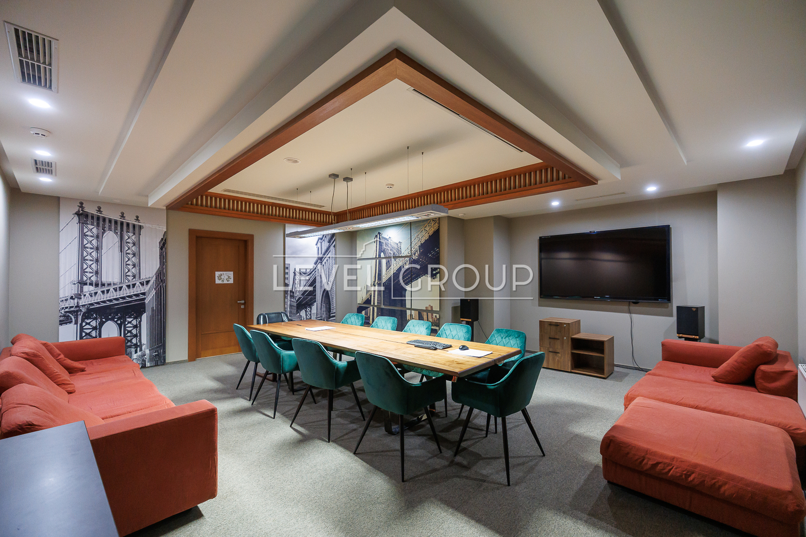 ������ �������� ����� �� ������ (Carnegie Center ), ��������� ���� ���� 1