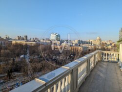 Deluxe Office S=430 sqr.m. ���� 18