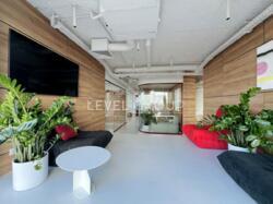 ������-���� ���������� ���� ��������, ��������� ���� 7, 40-� ������, Carnegie Tower, 250 �2, 28 ������� ���� ���� 13