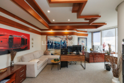 ������ �������� ����� �� ������ (Carnegie Center ), ��������� ���� ���� 8