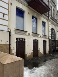 Оренда нежитлового приміщення офісного типу з фасадними вікнами в історичному центрі Києва фото 8 Оренда нежитлового приміщення офісного типу з фасадними вікнами в історичному центрі Києва фото 8
