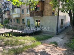 Оренда фасадного нежитлового приміщення фото 1 Оренда фасадного нежитлового приміщення фото 1
