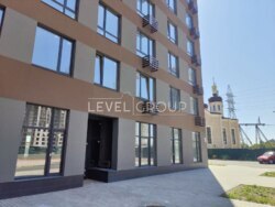 Фасад Всеволода Змієнка 30 224м нежитлове приміщення фото 2 Фасад Всеволода Змієнка 30 224м нежитлове приміщення фото 2