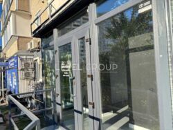 Здам Фасад 32,2м2 біля Метро Позняки Драгоманова 27 з ремонтом. фото 1 Здам Фасад 32,2м2 біля Метро Позняки Драгоманова 27 з ремонтом. фото 1