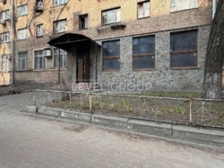 ������� ��������� 102 �², 3 ������, ������ ���� 4,7 � ���� 1