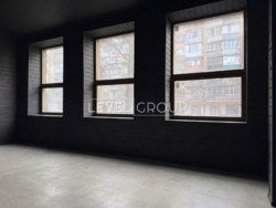 ������� ��������� 102 �², 3 ������, ������ ���� 4,7 � ���� 2