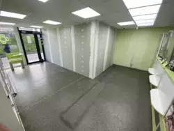  ' , ,  . (), 100, .   3