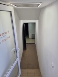  ' ,   4