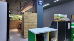   80²  , 4  Box Market  6
