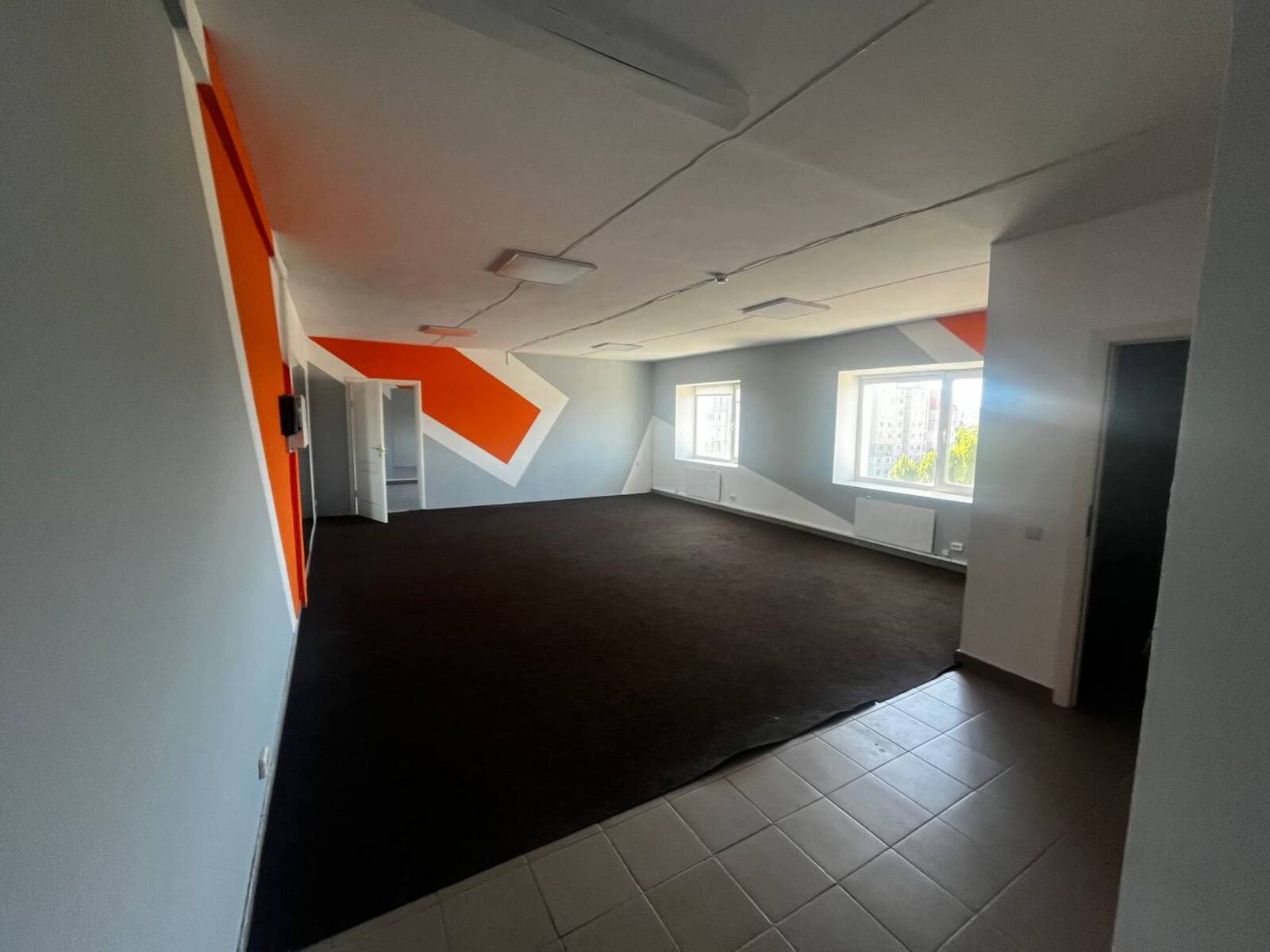 Здається приміщення під любий вид діяльності - 72кв.м. фото 1 Здається приміщення під любий вид діяльності - 72кв.м. фото 1