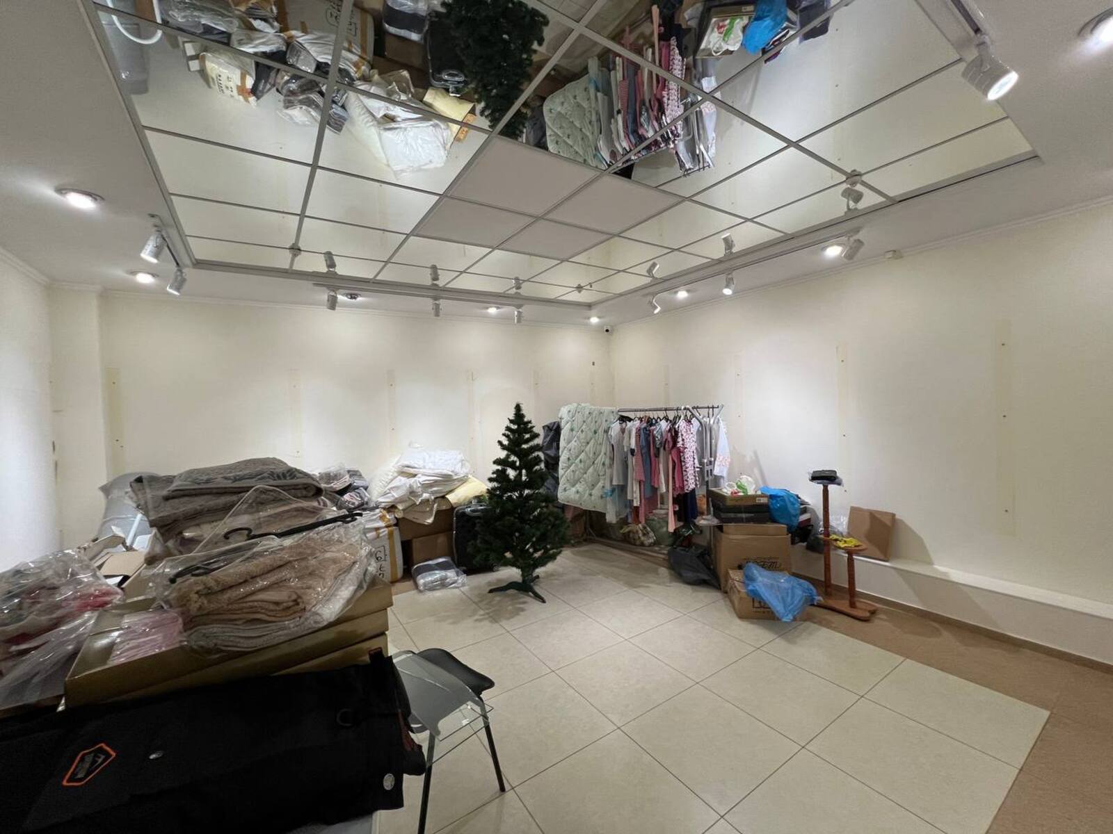 Здається в оренду комерційне приміщення 137м2 фото 1 Здається в оренду комерційне приміщення 137м2 фото 1