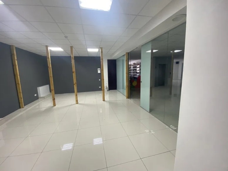 Оренда приміщення на Таращанському масиві фото 1 Оренда приміщення на Таращанському масиві фото 1