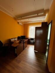 Оренда офісного приміщення – 110 м², центр міста (район ТЦ «Сільпо») фото 6 Оренда офісного приміщення – 110 м², центр міста (район ТЦ «Сільпо») фото 6