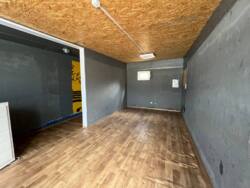 Оренда комерційного приміщення 30м2 на фасаді поруч з Епіцентром фото 2 Оренда комерційного приміщення 30м2 на фасаді поруч з Епіцентром фото 2