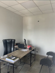 Оренда торгово-офісних приміщень в центрі міста фото 3 Оренда торгово-офісних приміщень в центрі міста фото 3