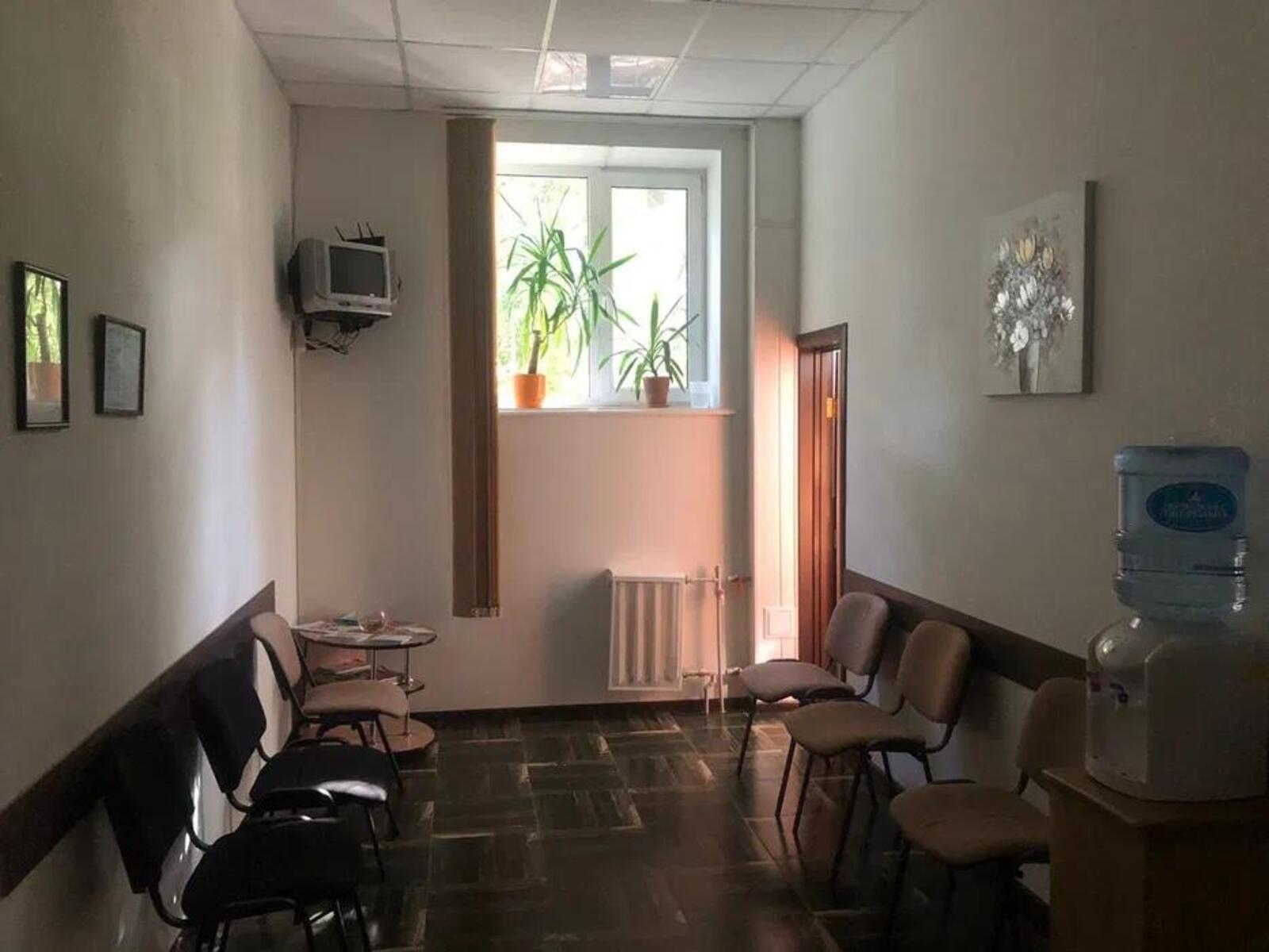 Пропонуємо в оренду комерційну нерухомість з ремонтом 80м2 №1592866 фото 1 Пропонуємо в оренду комерційну нерухомість з ремонтом 80м2 №1592866 фото 1