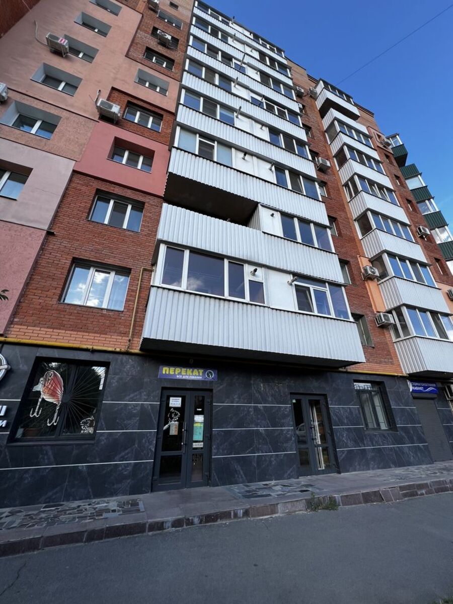 Оренда в прохiдному місці 36м2 Поділ фото 1 Оренда в прохiдному місці 36м2 Поділ фото 1