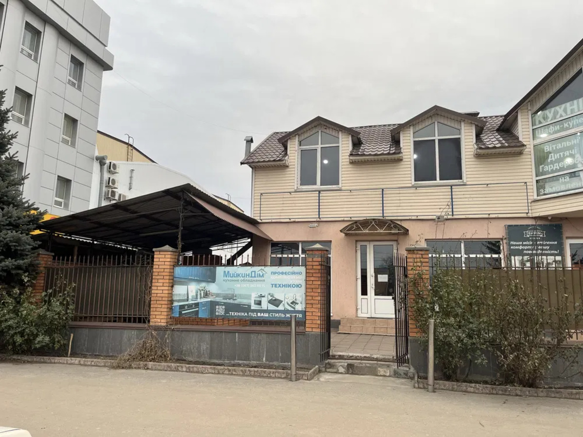 Здам приміщення 100 кв м 15 000 грн. фото 1 Здам приміщення 100 кв м 15 000 грн. фото 1