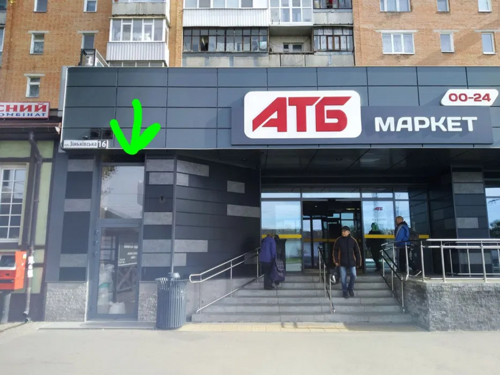Комерційне приміщення 145м2 в оренду Цоколь Великий трафік фото 1 Комерційне приміщення 145м2 в оренду Цоколь Великий трафік фото 1