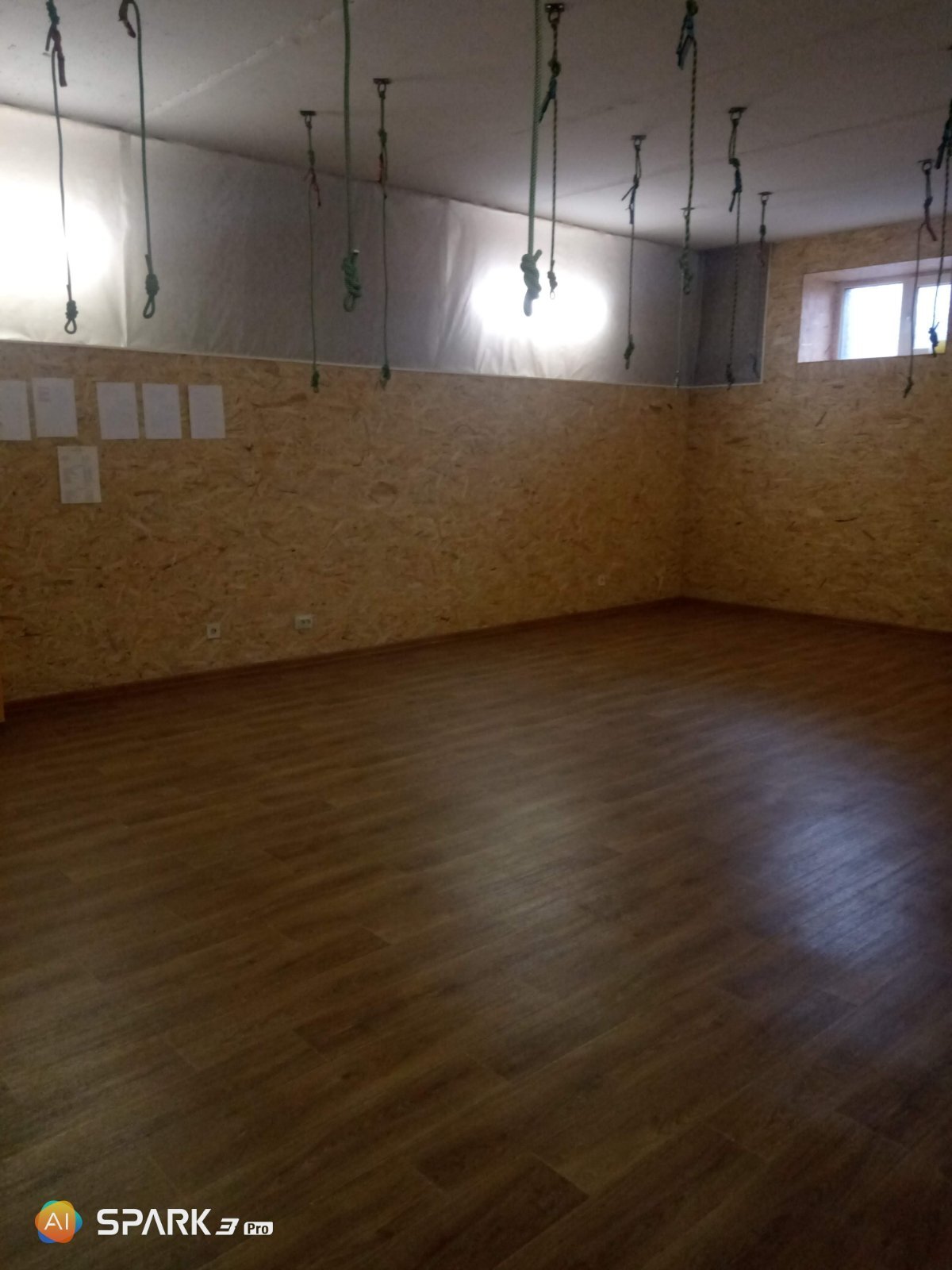 Оренда приміщення в цокольному поверсі фото 1 Оренда приміщення в цокольному поверсі фото 1