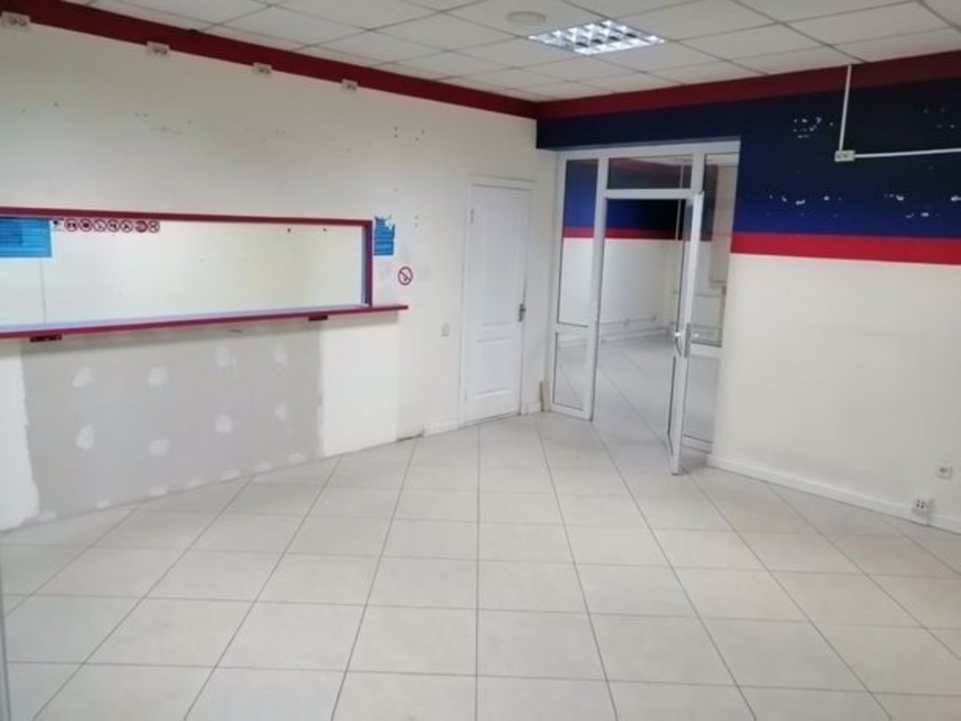 Сдаётся в аренду помещение 75м2. Улица Стритенская ( Комсомольская,). Красная линия. фото 1 Сдаётся в аренду помещение 75м2. Улица Стритенская ( Комсомольская,). Красная линия. фото 1
