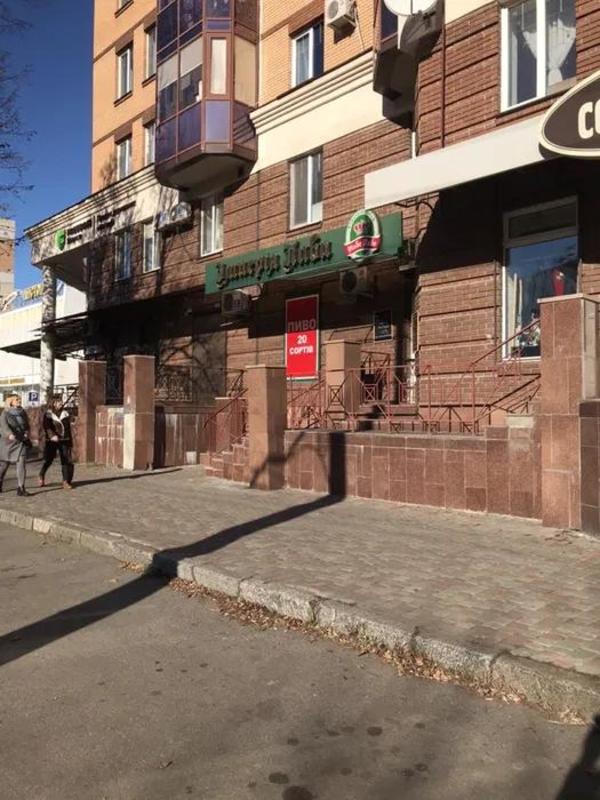 Приміщення площею 57кв.м. (2 торгові зали) фото 1 Приміщення площею 57кв.м. (2 торгові зали) фото 1