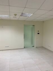 Здається в оренду нежитлове приміщення в житловому будинку в центральній частині міста фото 5 Здається в оренду нежитлове приміщення в житловому будинку в центральній частині міста фото 5