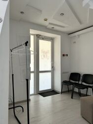 ЧЕРВОНА ЛІНІЯ!!! Чудове просторе приміщення на першому поверсі зі своїм входом в центрі міста Полтава. фото 3 ЧЕРВОНА ЛІНІЯ!!! Чудове просторе приміщення на першому поверсі зі своїм входом в центрі міста Полтава. фото 3