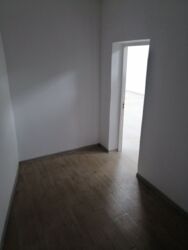     982  6