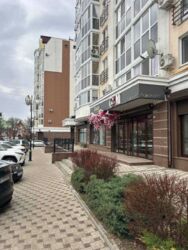 В оренду комерційне приміщення в центрі міста фото 3 В оренду комерційне приміщення в центрі міста фото 3