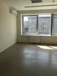  ' ,   3