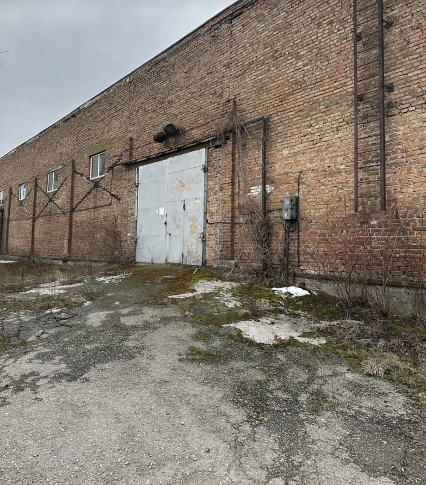 ������ ����������� ��������� 585 �2 ���� 1