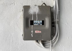 ������� ���������� ��������� �� ���. ����� ��������� 143, ����� 240 ��.� ���� 32