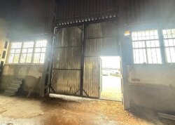 Здається комерційне приміщення на вул. Олексія Миргородського, площа 600 кв.м фото 2 Здається комерційне приміщення на вул. Олексія Миргородського, площа 600 кв.м фото 2