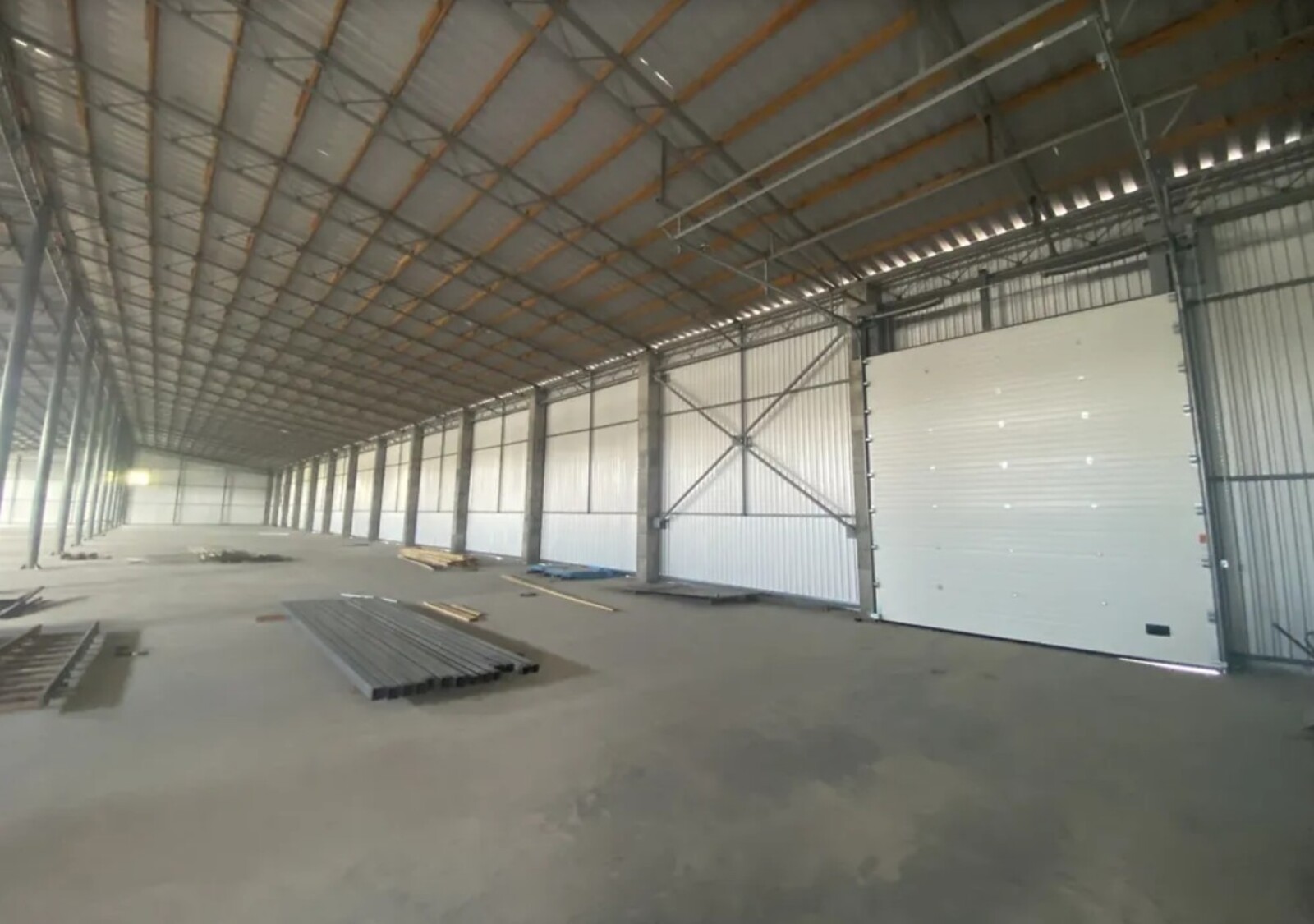 Здається складське приміщення 1900 кв.м в Замостянському районі, можливе під виробництво фото 1 Здається складське приміщення 1900 кв.м в Замостянському районі, можливе під виробництво фото 1