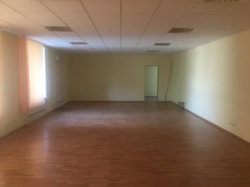  81 2 Open Space   /    1