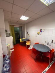     : (Open space +  ) . , 32  8