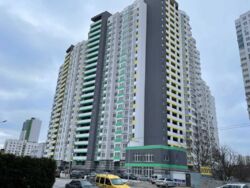 Фасад нежилое помещение 90 м м.Харьковское фото 3 Фасад нежилое помещение 90 м м.Харьковское фото 3