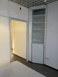   , , - . (), 21, .    12