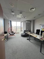 Business Center 'Panorama', 20 Velyka Zhytomyrska Street  16