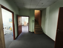 Оренда офису 158м з ремонтом, автономним опаленням, безперебійною електрікою біля ТЦ Босфор, LaSilpo фото 7 Оренда офису 158м з ремонтом, автономним опаленням, безперебійною електрікою біля ТЦ Босфор, LaSilpo фото 7