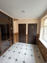 орендаокремої будівлі 200м з ремонтом та власним двором біля центрального ринку фото 6 орендаокремої будівлі 200м з ремонтом та власним двором біля центрального ринку фото 6