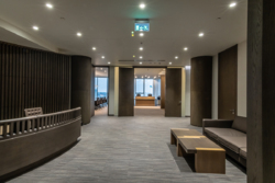   IQ Business Center  1